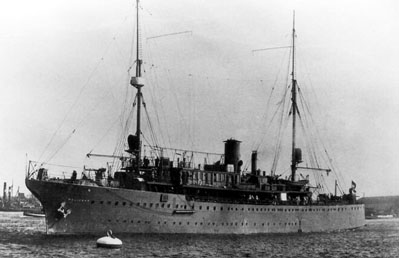 Landingsschip Pelikaan, 1922-1923.