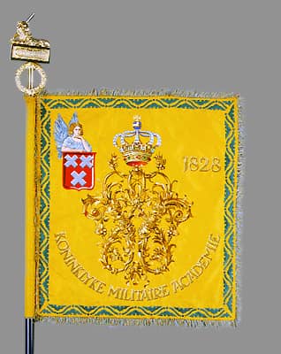 Vaandel Koninklijke Militaire Academie voorkant.