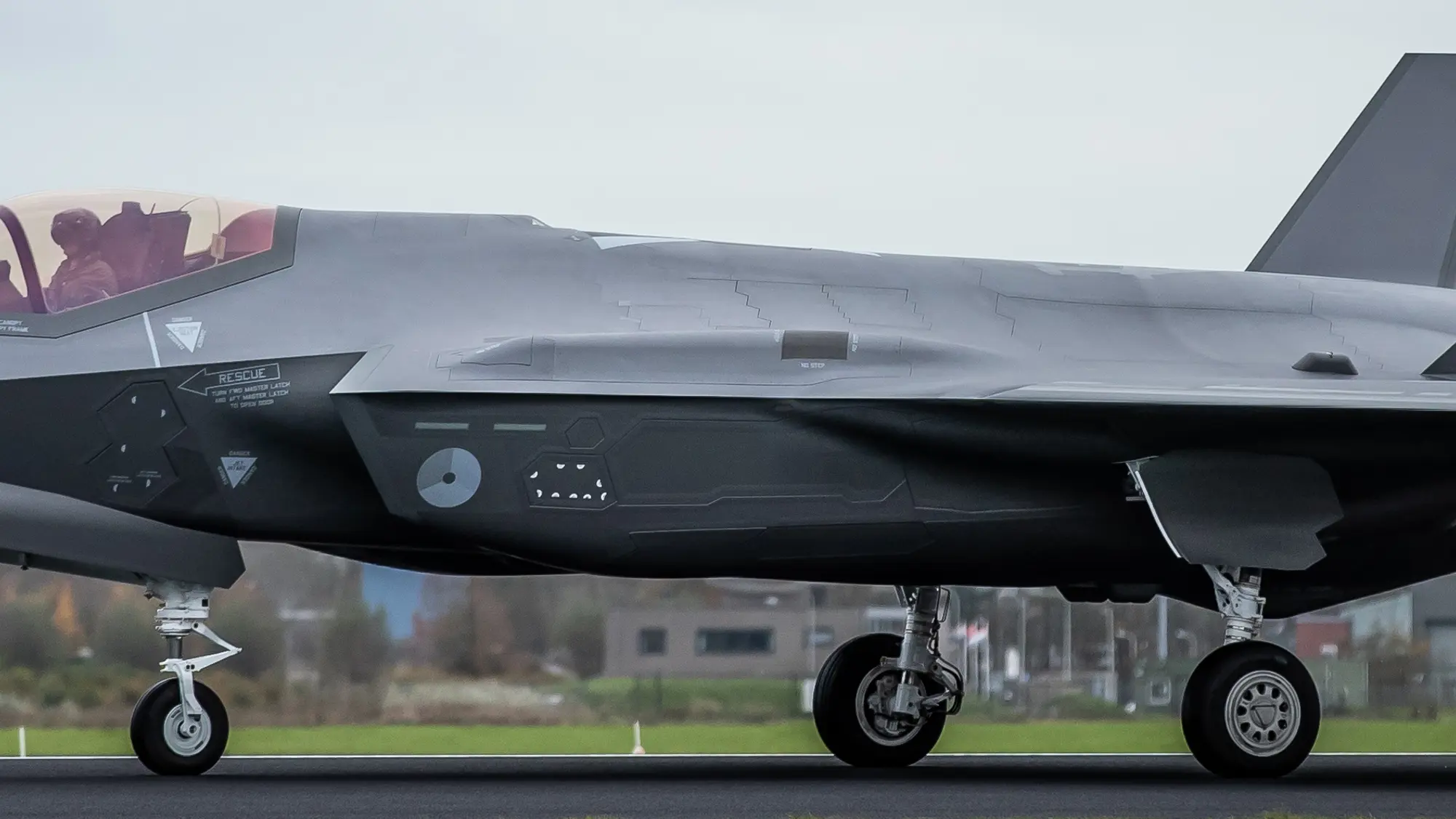 F35.