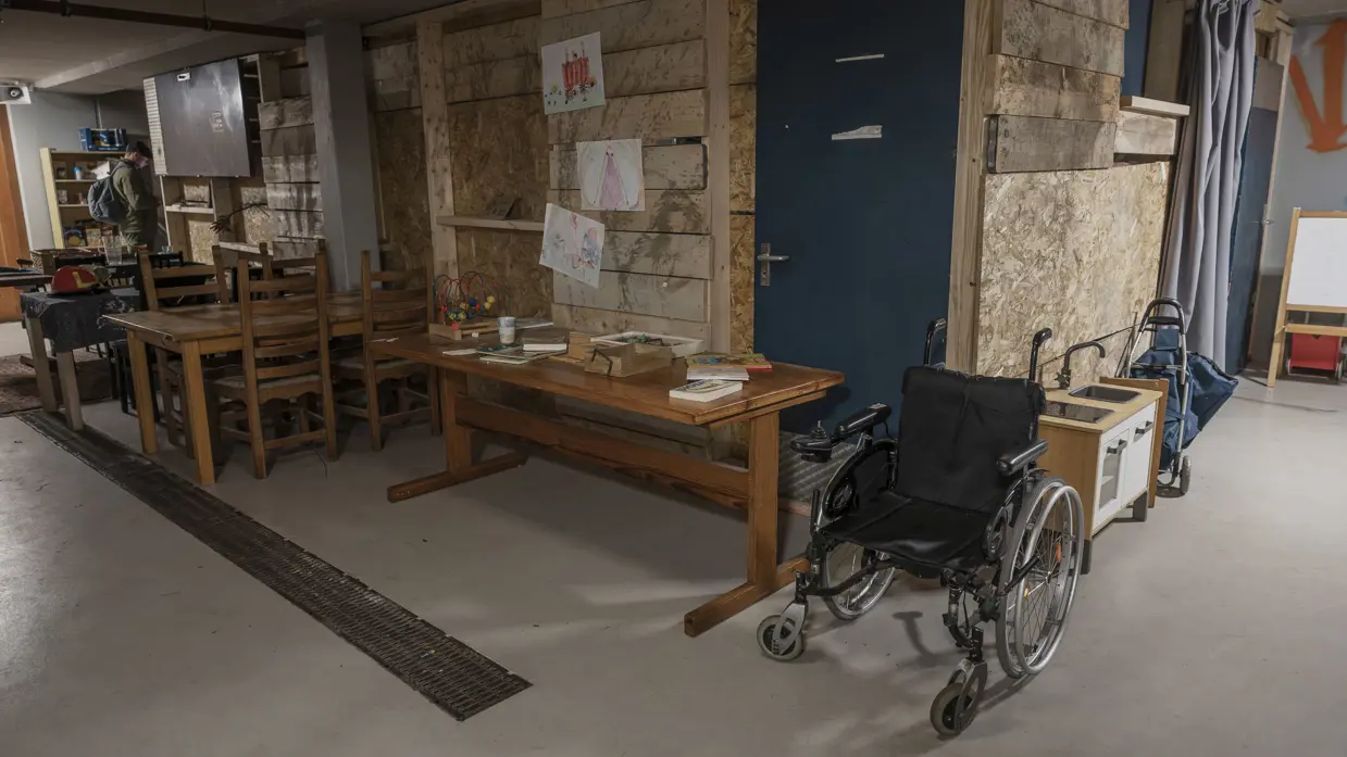 Exterieur en interieur van House of Practice 