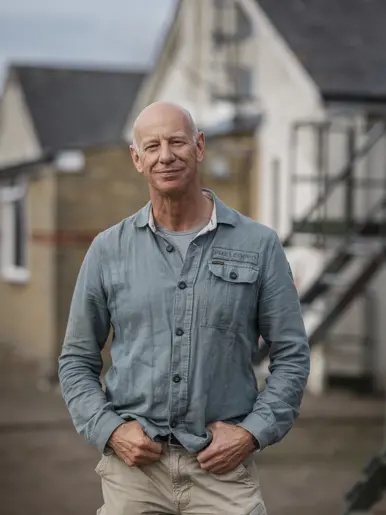 Portretfoto van kolonel b.d. Harm.