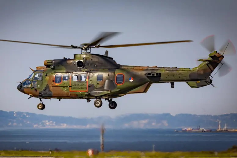 De vernieuwde Cougar-transporthelikopter van de luchtmacht.