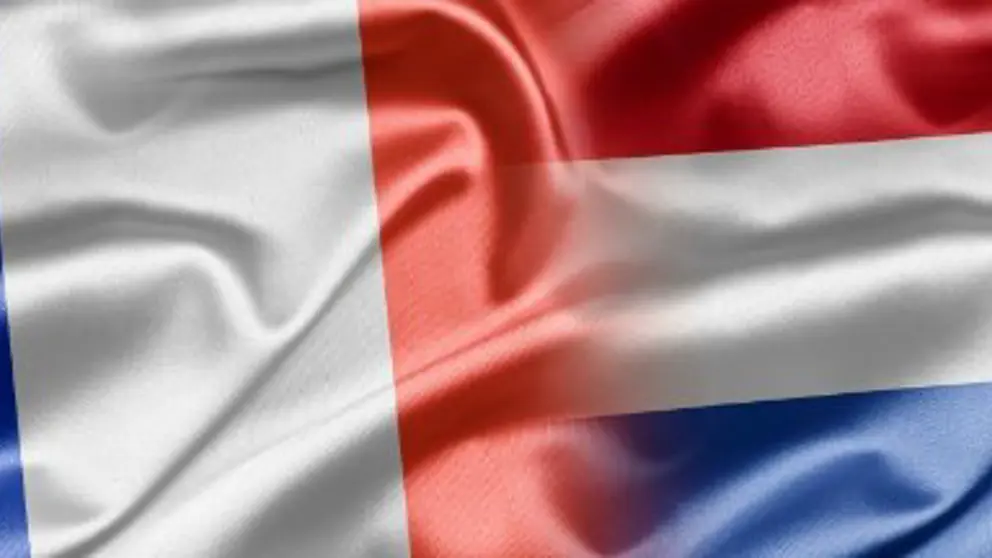 Franse en Nederlandse vlag.