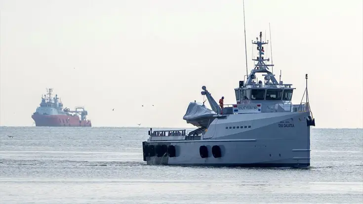 De Zr.Ms. Galatea op volle zee.