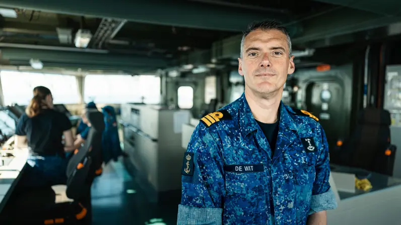 Commandant Zr.Ms. De Ruyter KLTZ Rodger de Wit. 