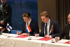 Minister Brekelmans bij JEF