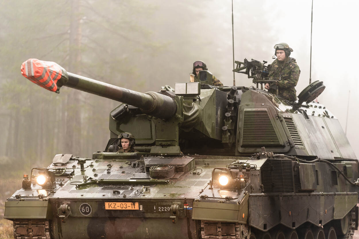 Zusätzliche Panzerhaubitzen in die Ukraine |  Information