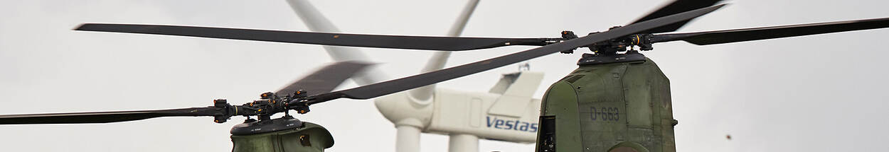 Wieken van een Chinook voor de bladen van een windmolen.