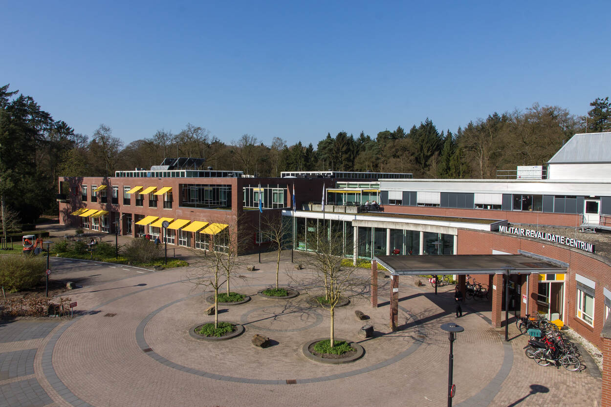 Hoofdingang Militair Revalidatie Centrum Aardenburg.