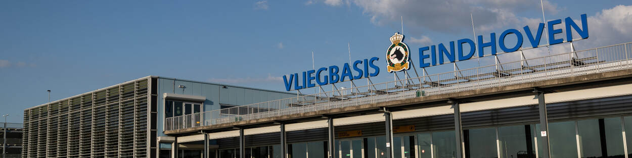 Ingang van Vliegbasis Eindhoven.