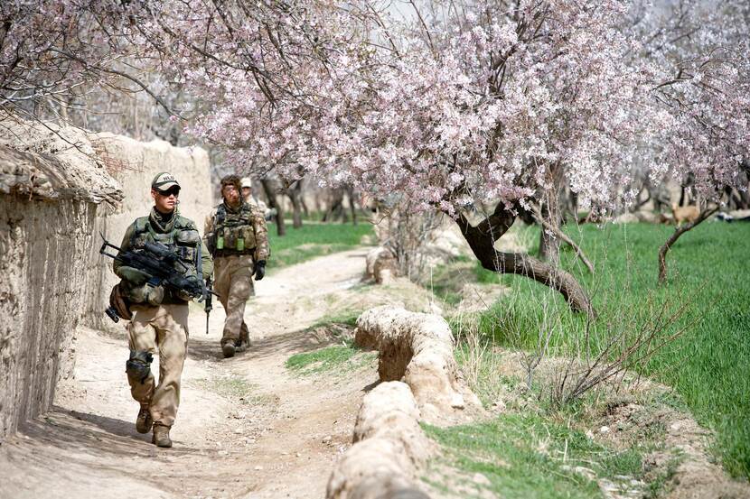 Archief: Nederlandse militairen in 2009 op patrouille in de Afghaanse Baluchivallei.