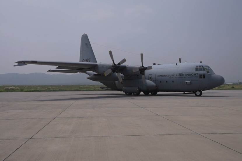 Een C-130.
