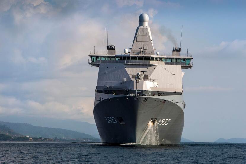 Zr.Ms. Karel Doorman.