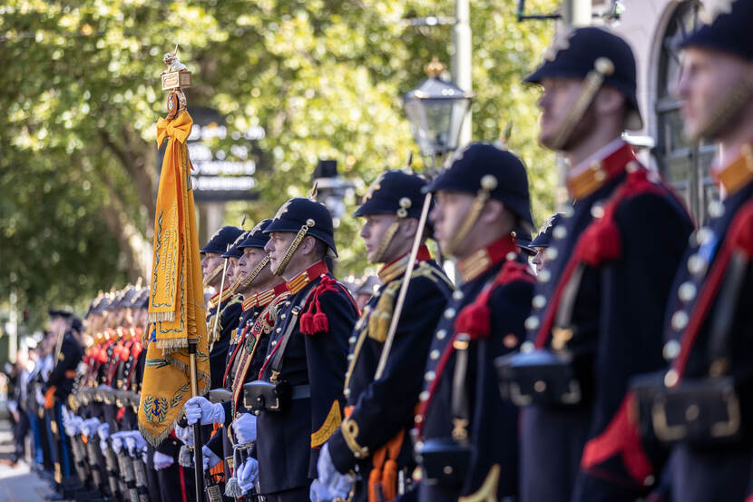 Vaandelwacht tijdens Prinsjesdag 2022.