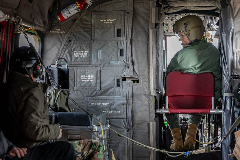 De koningin in een helikopter.