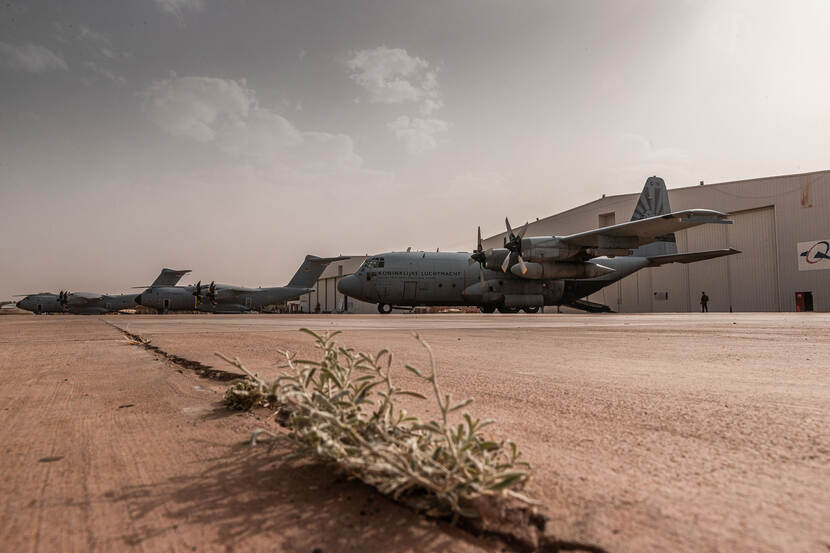 De C-130's die Defensie heeft ingezet voor de luchtbrug Aqaba - Soedan - Aqaba.