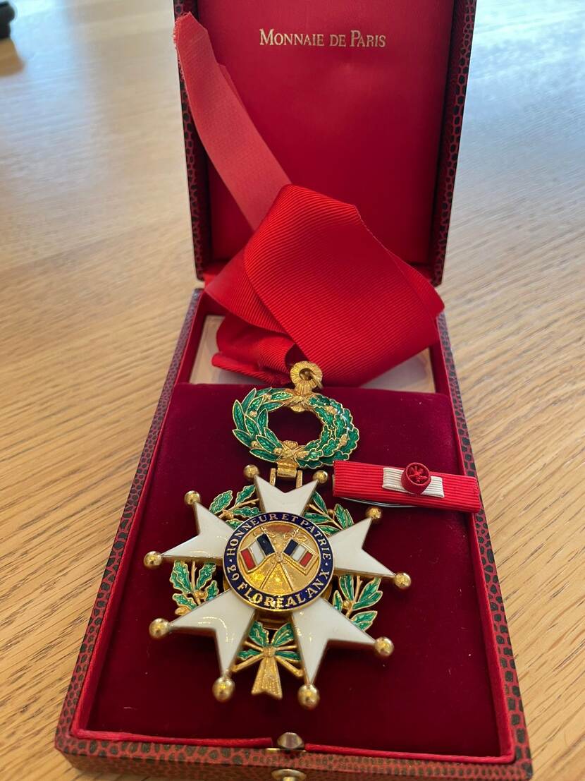 De medaille voor Commandeur in het Franse Legioen van Eer.