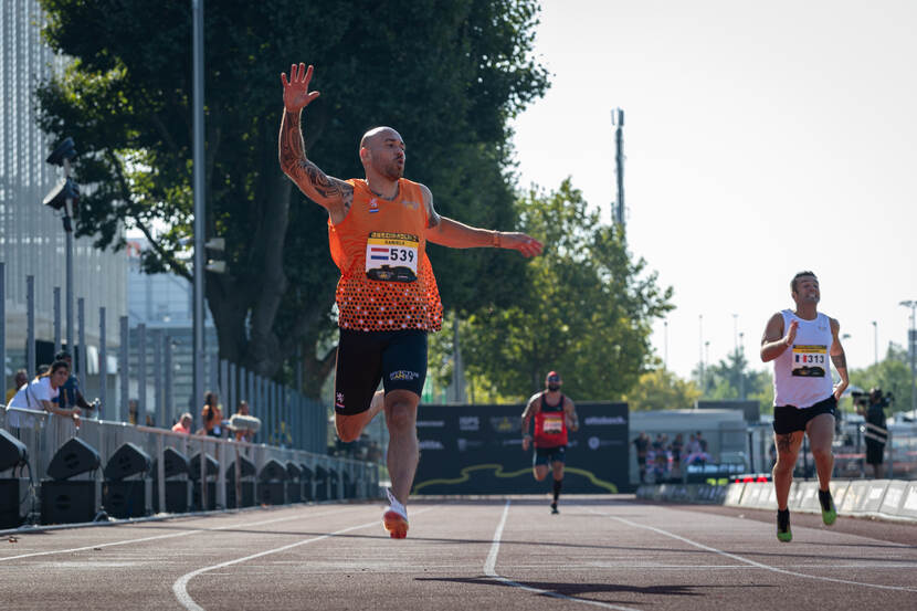 Een rennende atleet.