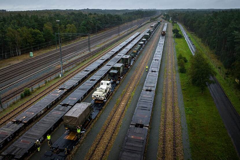 Militair transport op het spoor