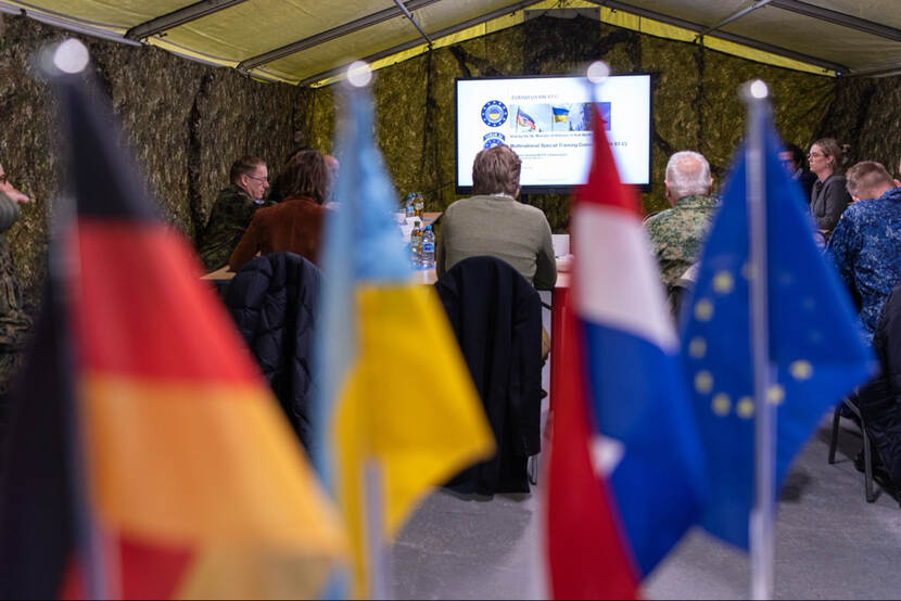 Minister Ruben Brekelmans bezoekt de Europese trainingsmissie EUMAM.
