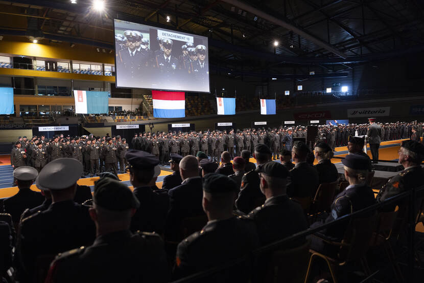 Militairen uit de hele krijgsmacht aangetreden.