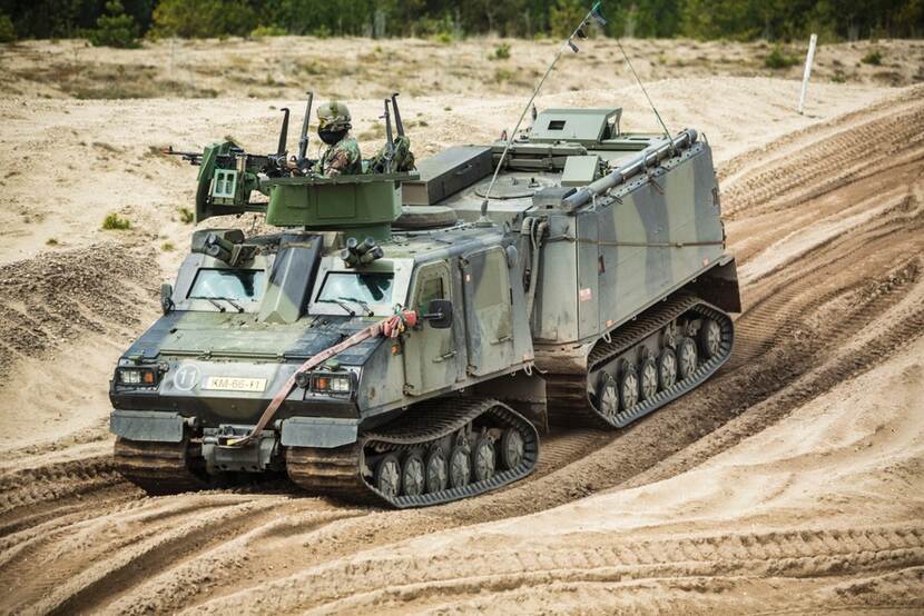 Een militair voertuig.