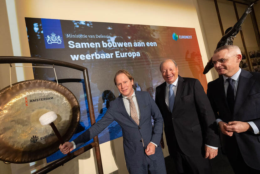 Staatssecretaris Tuinman slaat op de gong van Euronext