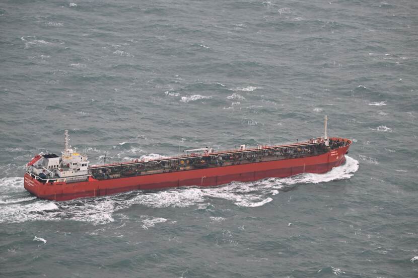 Russisch schip op zee.