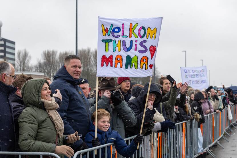 Welkom thuisbord na aankomst van Zr.Ms. Groningen.