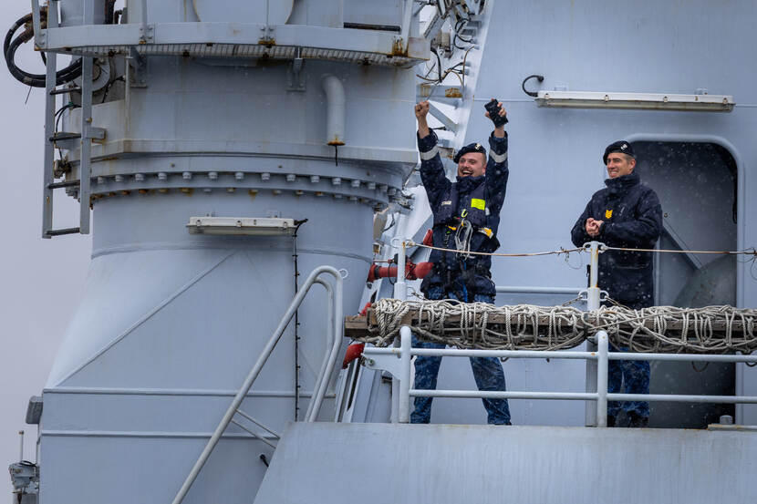 Zr.Ms. Groningen weer thuis in Den Helder.