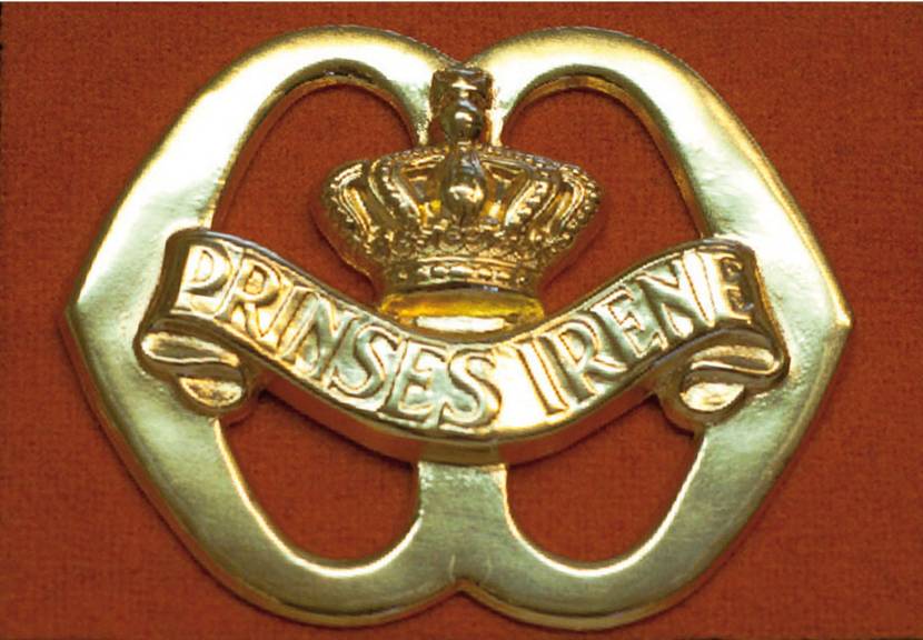 Baretembleem Garderegiment Fuseliers Prinses Irene.