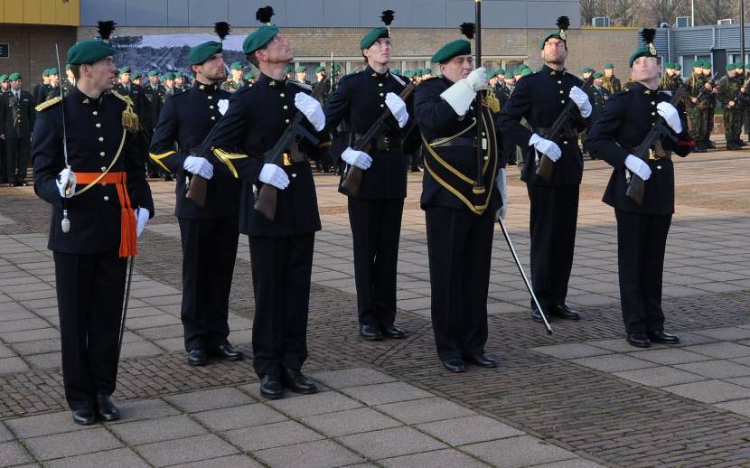 Ceremonieel tenue van het Korps Commandotroepen.