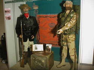 Beelden uit het museum Korps Commandotroepen.