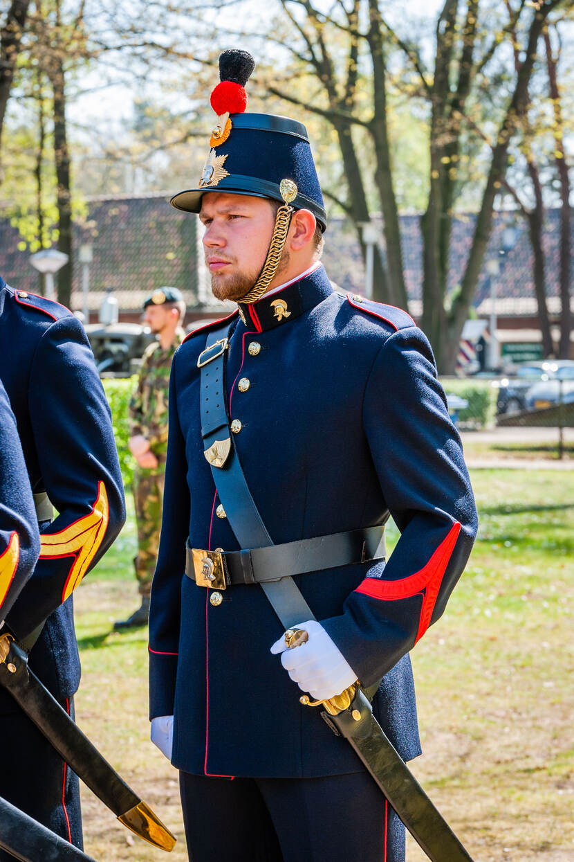 Het ceremonieel tenue.