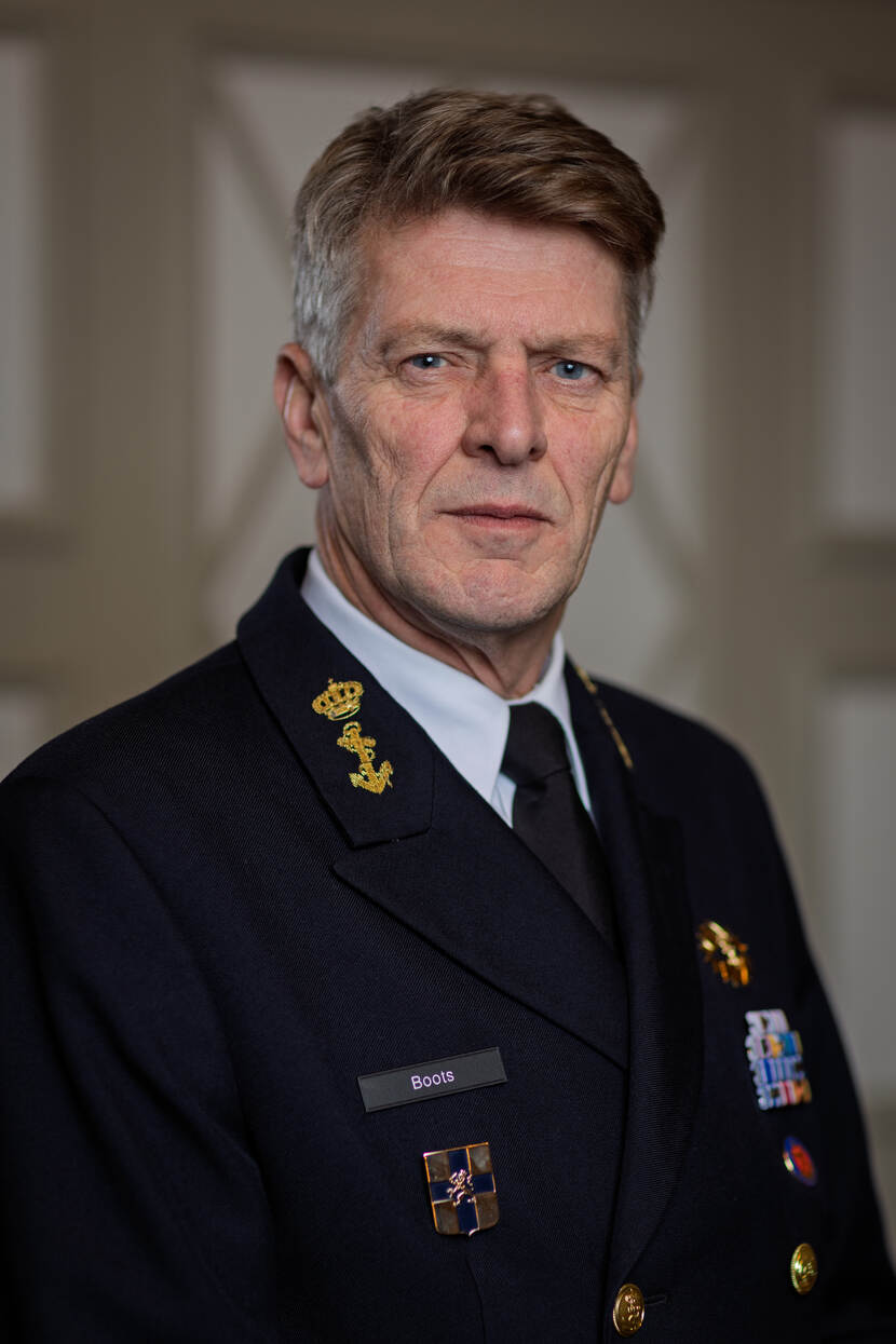 Portretfoto viceadmiraal Boudewijn Boots.