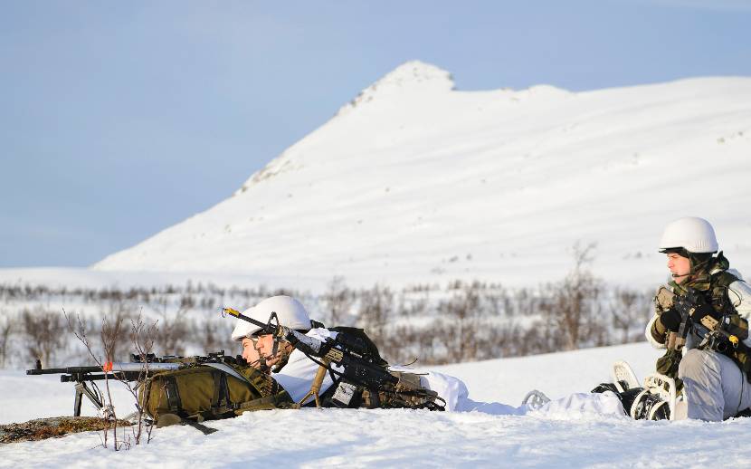 Mariniers tijdens een bergtraining in Noorwegen.