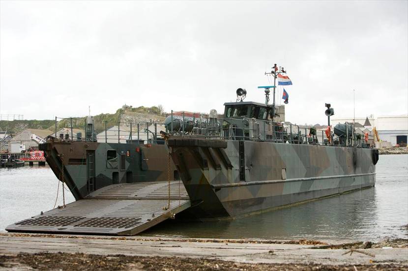 Landing Craft Utility (LCU)