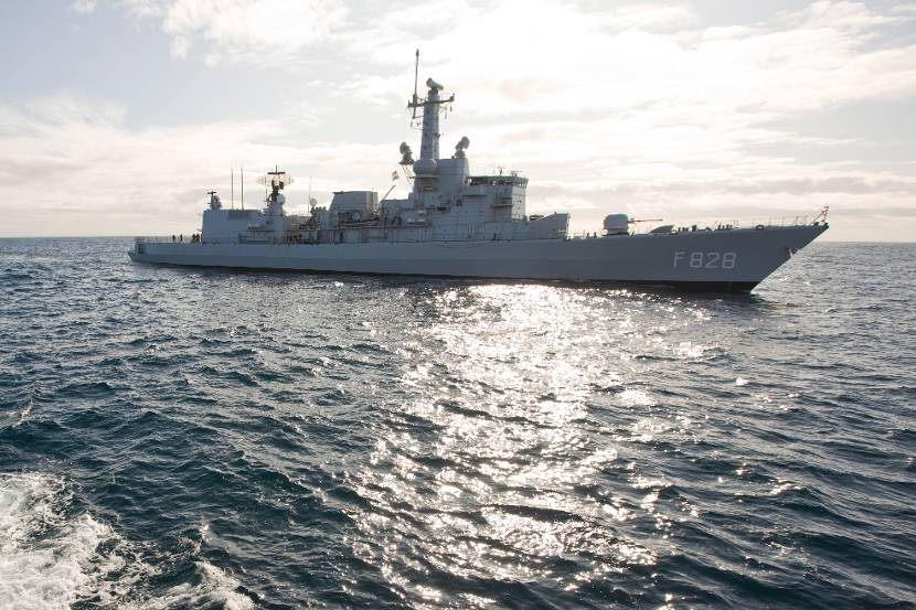 De Van Speijk op zee met de oude mast, 2009.