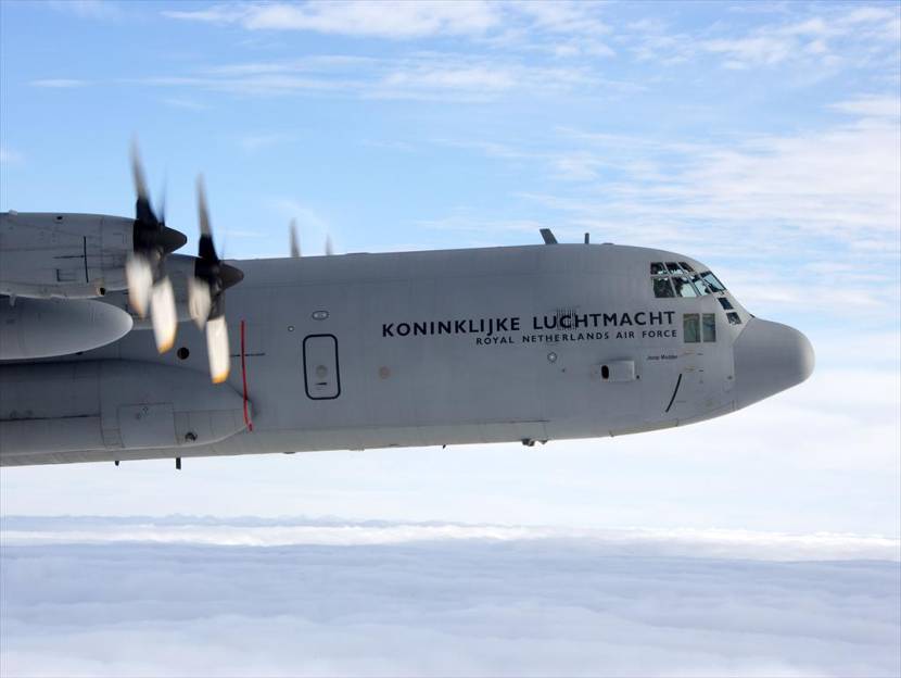 Voorste helft van C-130 Hercules vrachtvliegtuig
