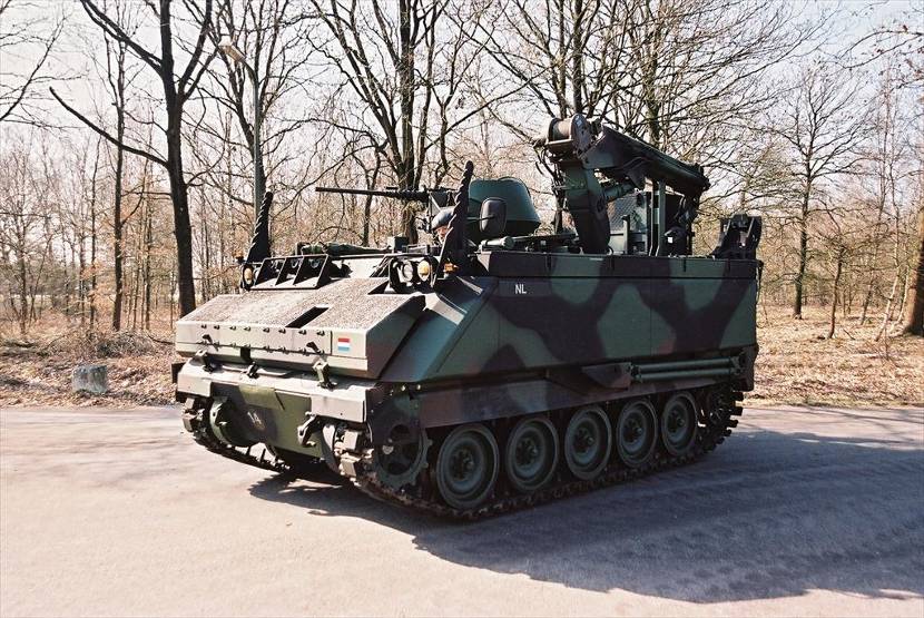 Een YPR-806 A1 PRB pantserrupsberging.