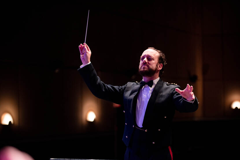 Dirigent Fanfare Bereden Wapens Jos Zegers.