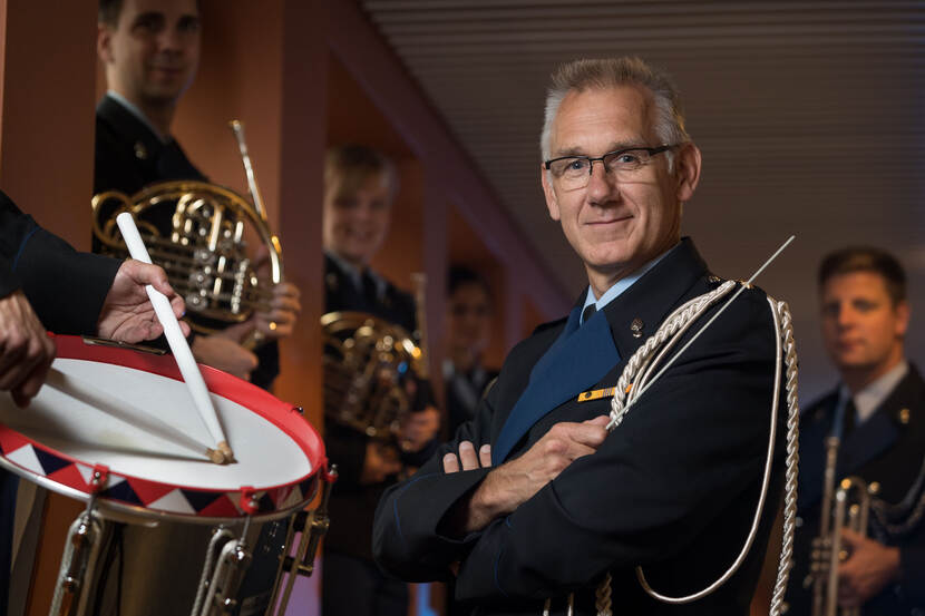 Dirigent van het Orkest Koninklijke Marechaussee.