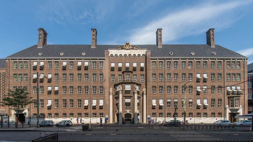 Ministerie van Defensie, Kalvermarkt, Den Haag.
