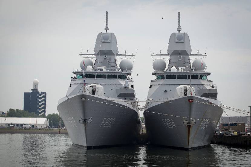 Zr.Ms. De Zeven Provinciën en Zr.Ms. De Ruyter.