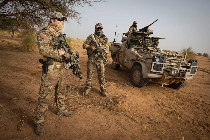Nederlandse militairen tijdens een patrouille voor Minusma, de VN-missie voor veiligheid in Mali (2014).