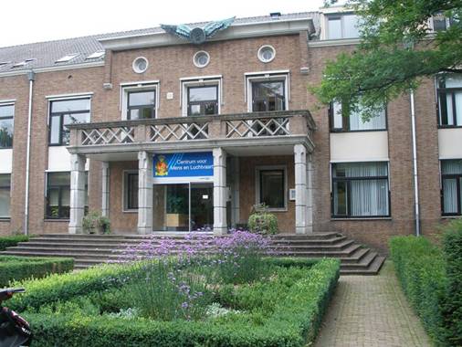 Centrum voor Mens en Luchtvaart aan de Kampweg in Soesterberg.