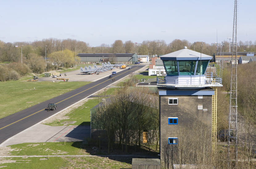 Verkeerstoren Vliegbasis Leeuwarden.