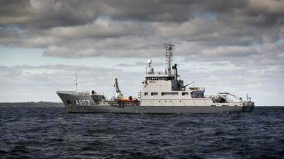 Hydrografisch opnemingsvaartuig Zr.Ms. Luymes.